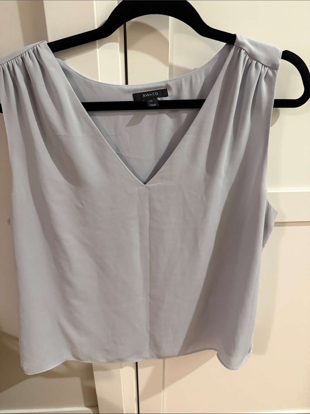 Rw&Co Light blue V-Neck Sleeveless Blouse